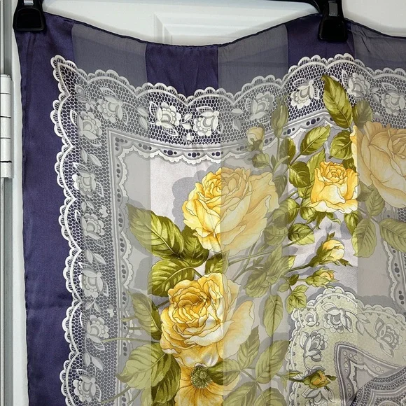 Vintage Valentino Silk Rose Scarf - Picture 4 of 8